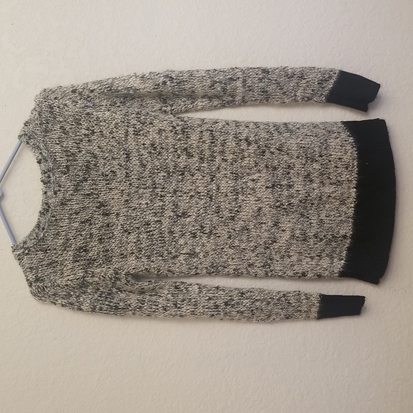 Sweater - Picture 2 of 3